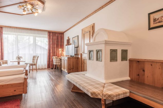 doppelzimmer-de-luxe-alpenpark-seefeld-innenaufnahmen-3597-dj