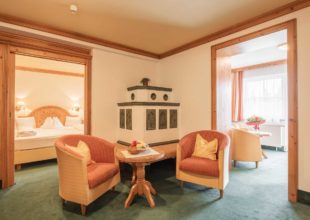 juniorsuite-tirol-balkon-alpenpark-seefeld-innenaufnahme-2198-dj