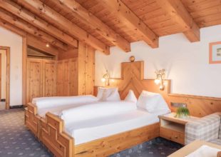 praesidentensuite-alpenpark-seefeld-innenaufnahme-3771-dj