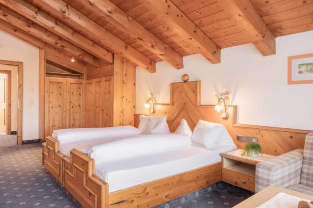 praesidentensuite-alpenpark-seefeld-innenaufnahme-3771-dj