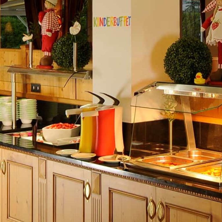 Kinderbuffet im Kinderhotel Seefeld
