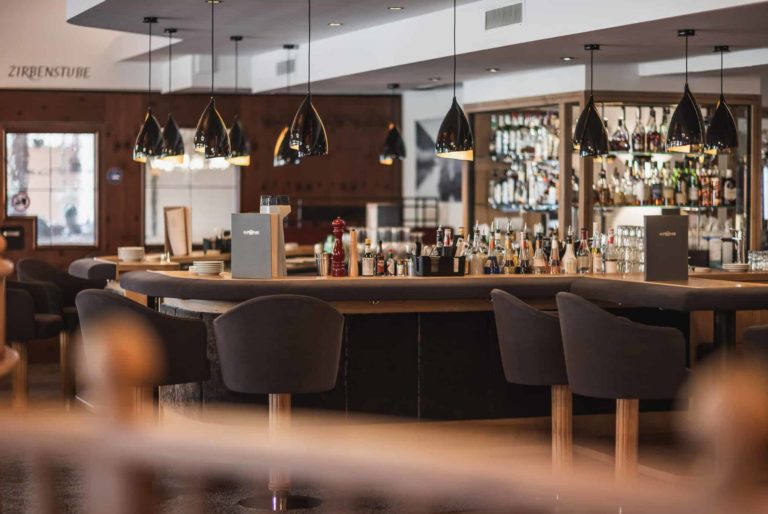 alpenpark-resort-seefeld-bar