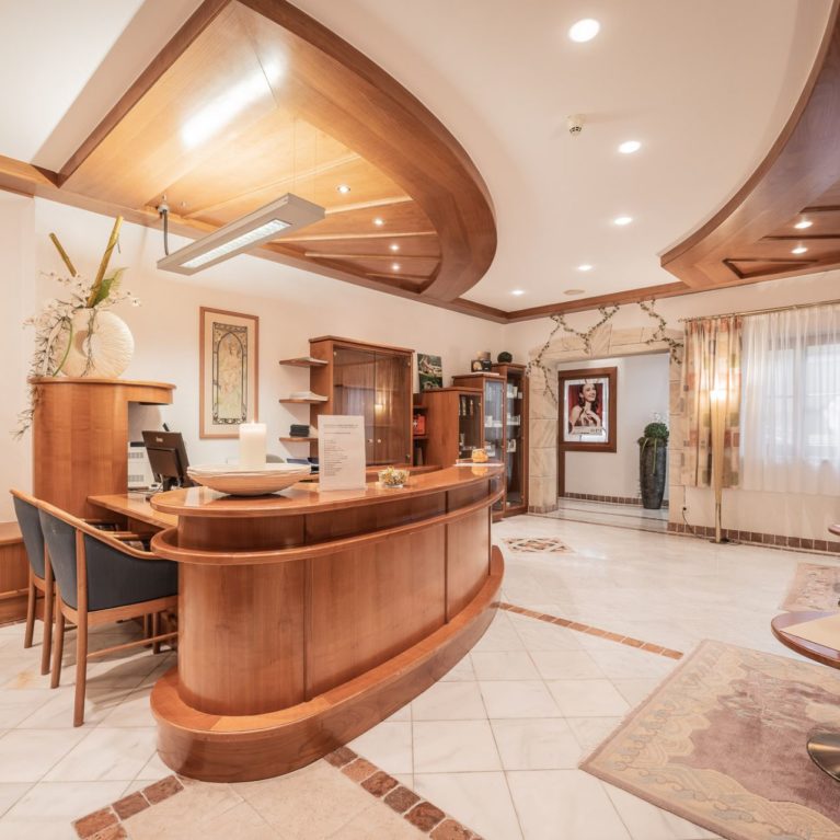 foyer-beauty-alpenpark-seefeld-3800-dj