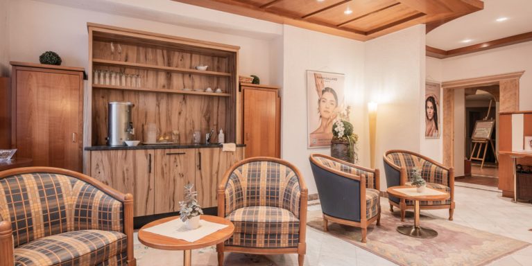 foyer-beauty-alpenpark-seefeld-3804-dj