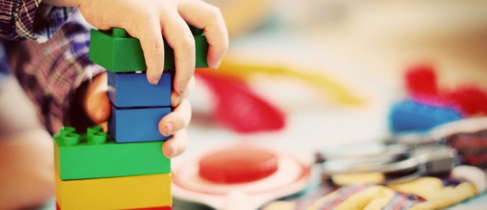 Spielen im Kinderclub im Alpenpark